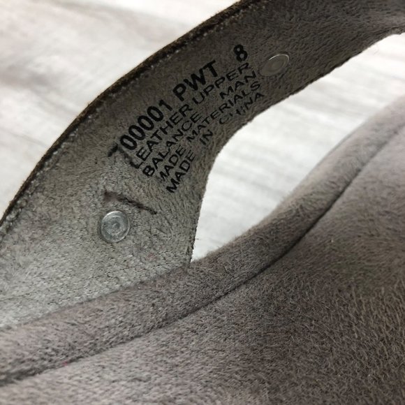 Minnetonka Sandals Women's 8 Pewter Leather Flip Flop Slip On Shoes - Picture 11 of 12